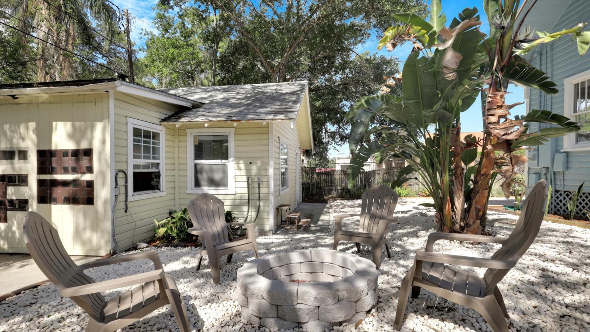 Holiday home Near Downtown, Beaches, Parks, Trail & Breweries Palm Harbor